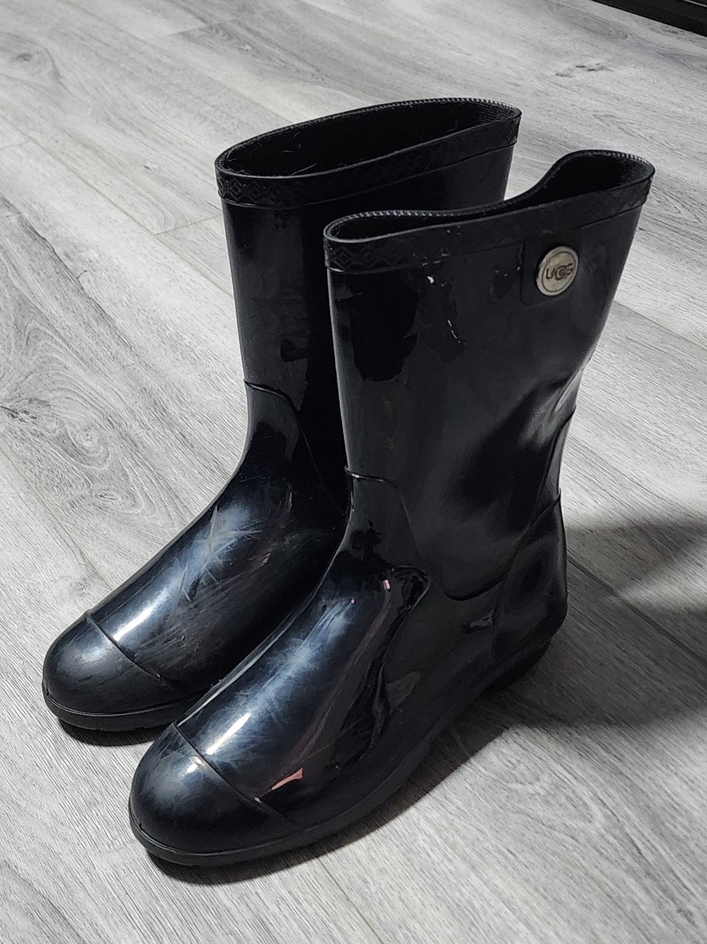 UGG Sienna Black Glossy Rain Boots Womens Size 8 - 8.5 Made In The USA
